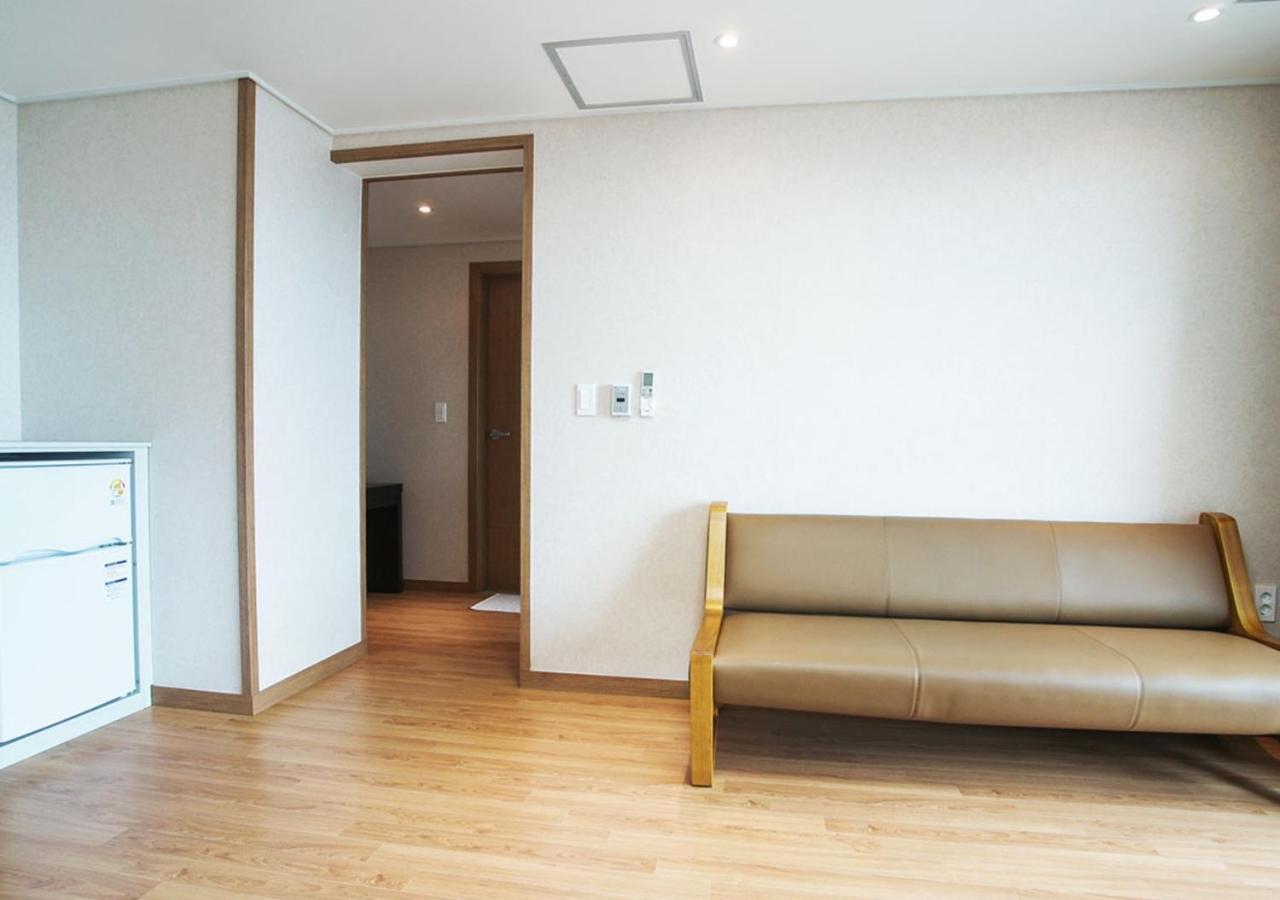 Iris Hotel Seogwipo Eksteriør bilde
