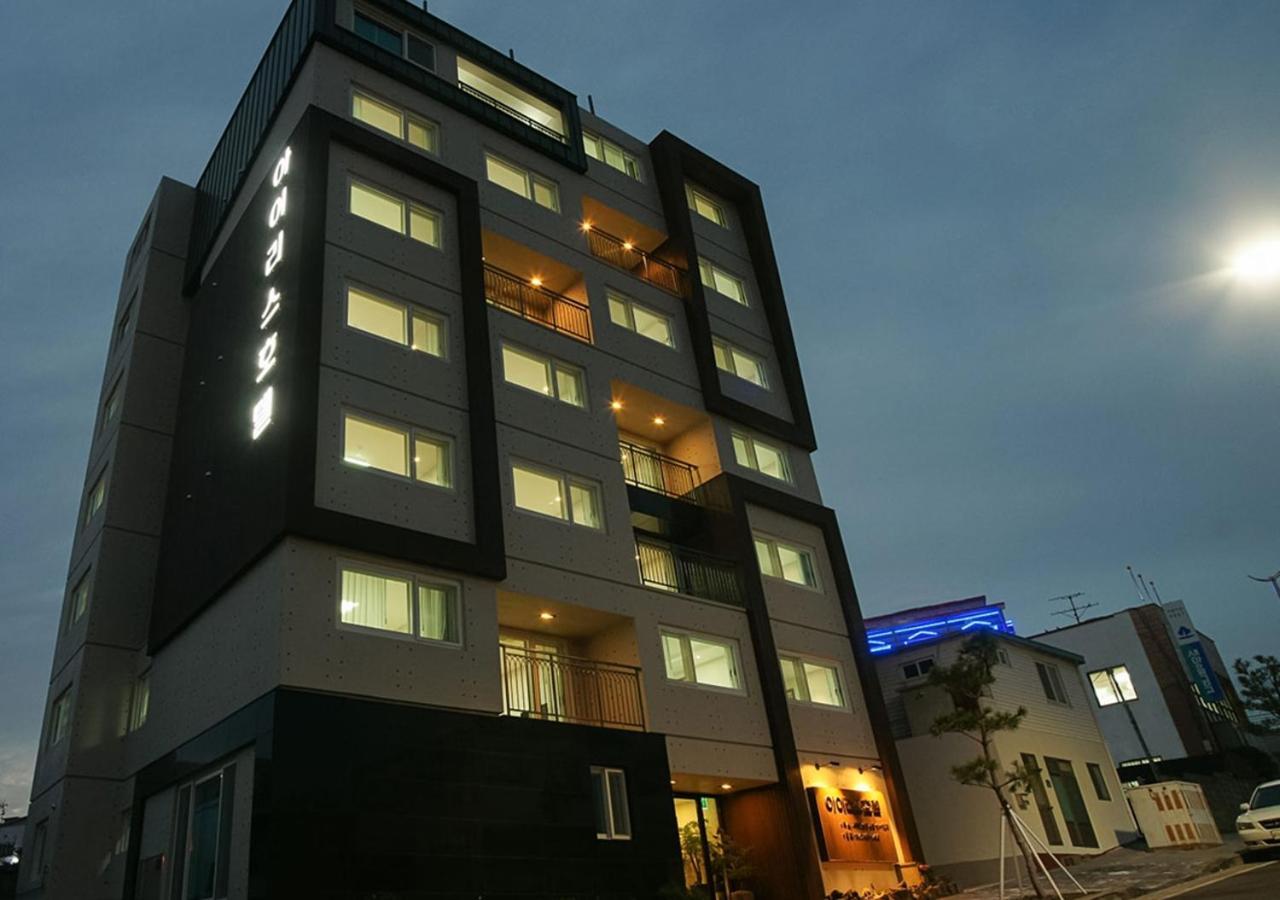 Iris Hotel Seogwipo Eksteriør bilde